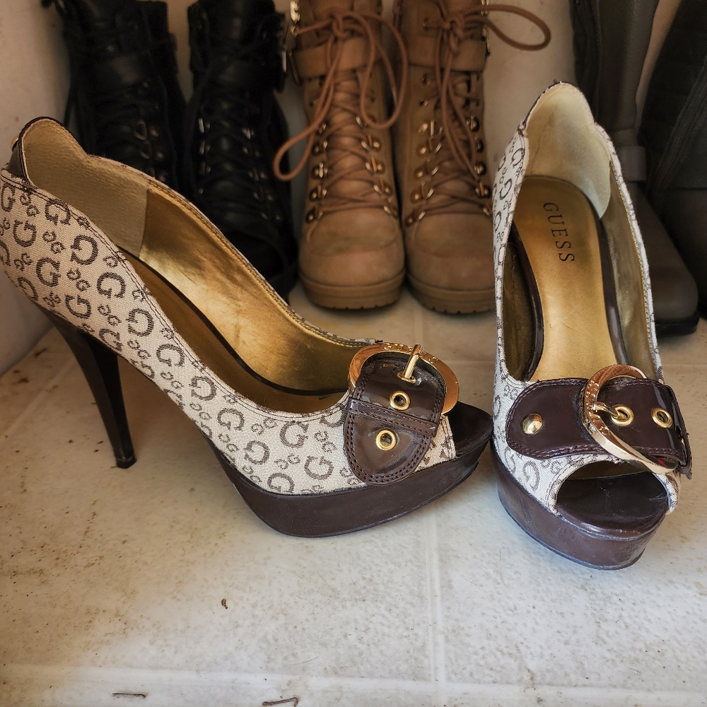Size 6. New